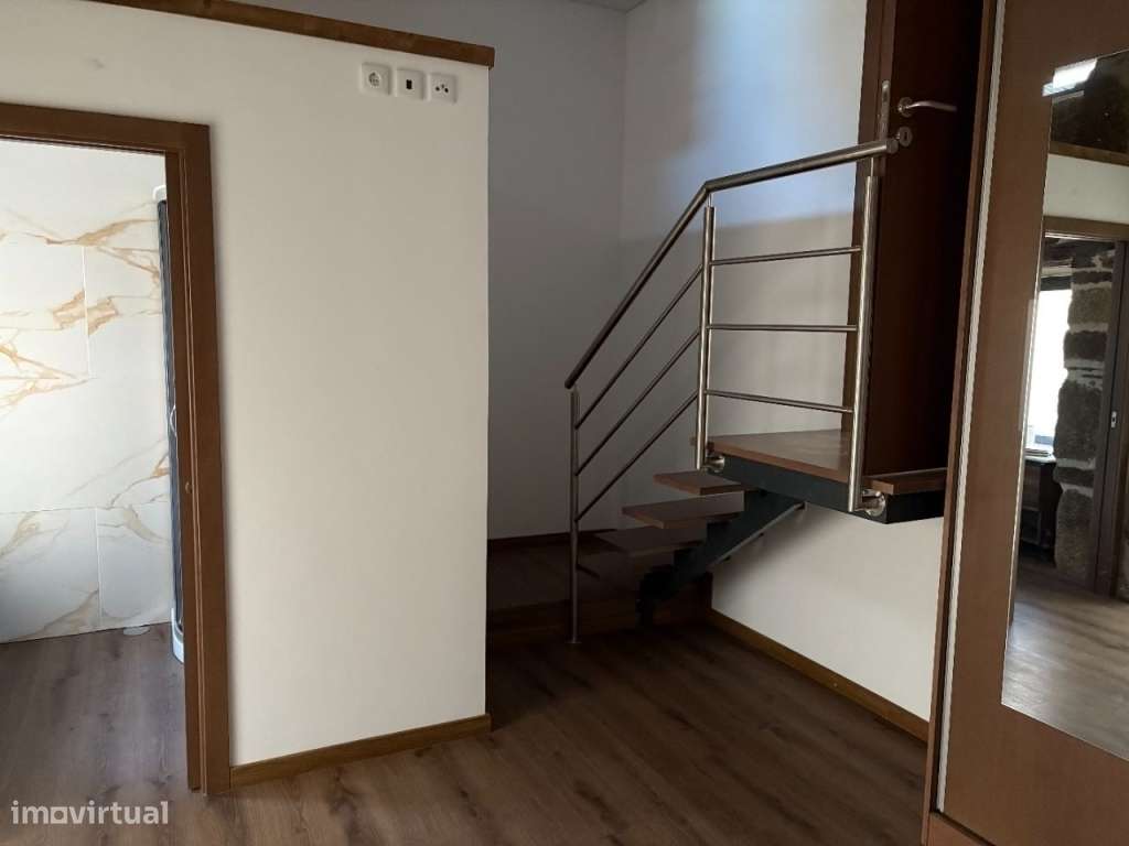 Apartamento T1 novo-5