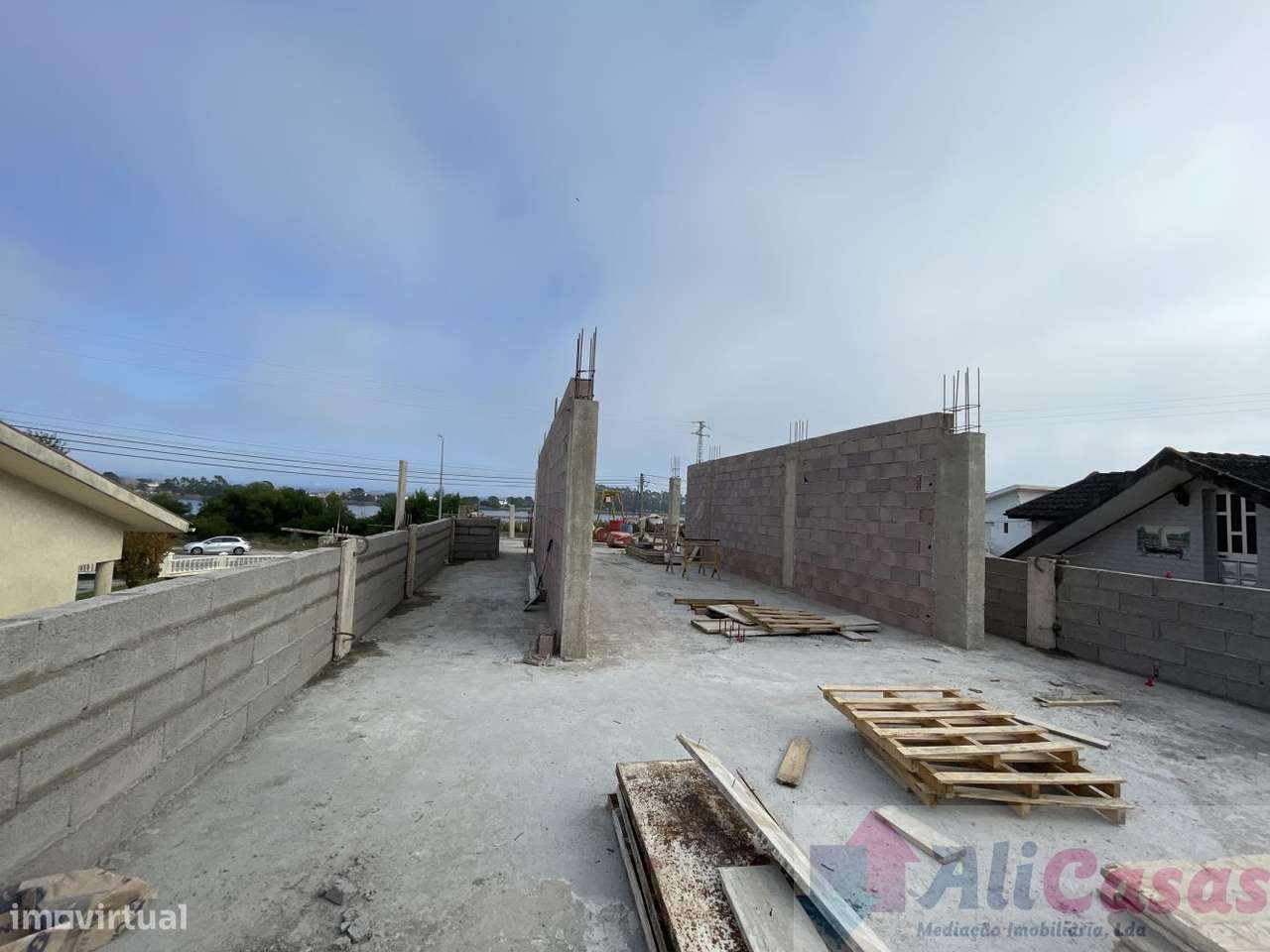 Excelente Vivenda 4 Frts C/solário Vista P/Ria-26