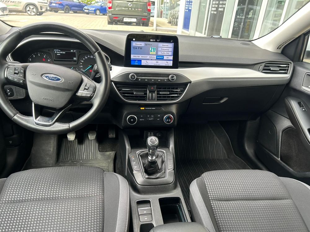 Ford Focus - foto 7