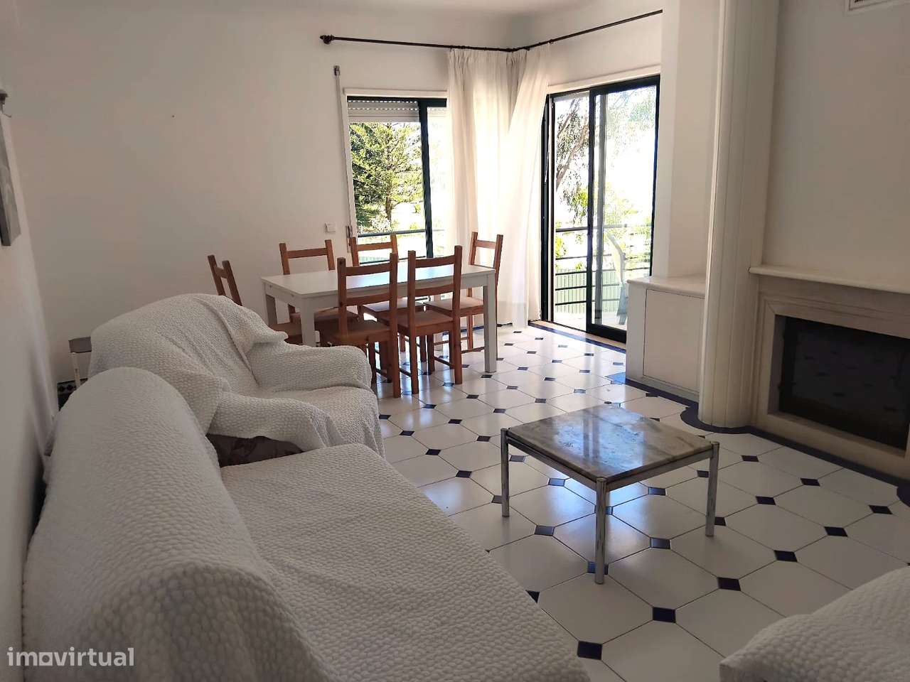 Exclusivo T2 com vista mar na Meia Praia-4