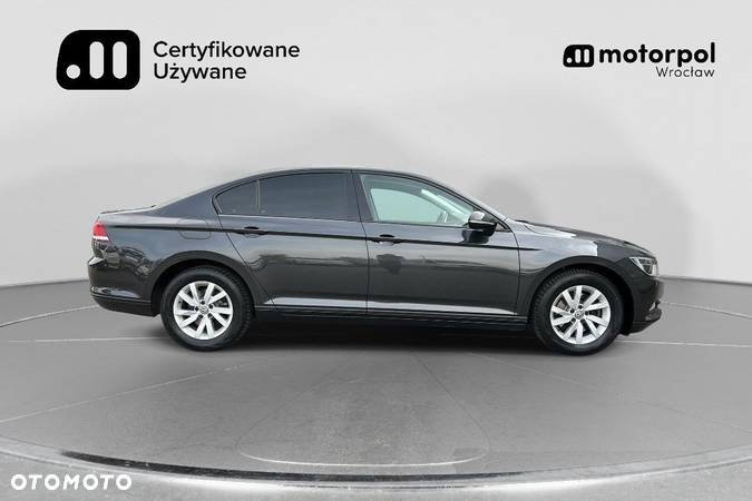 Volkswagen Passat 2.0 TDI BMT Trendline - 14