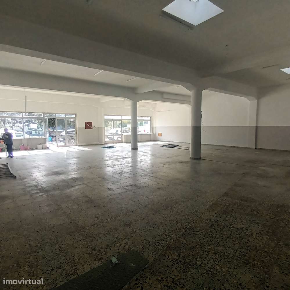 Imóvel Comercial para Arrendar em Alverca - Grande imagem: 3/6
