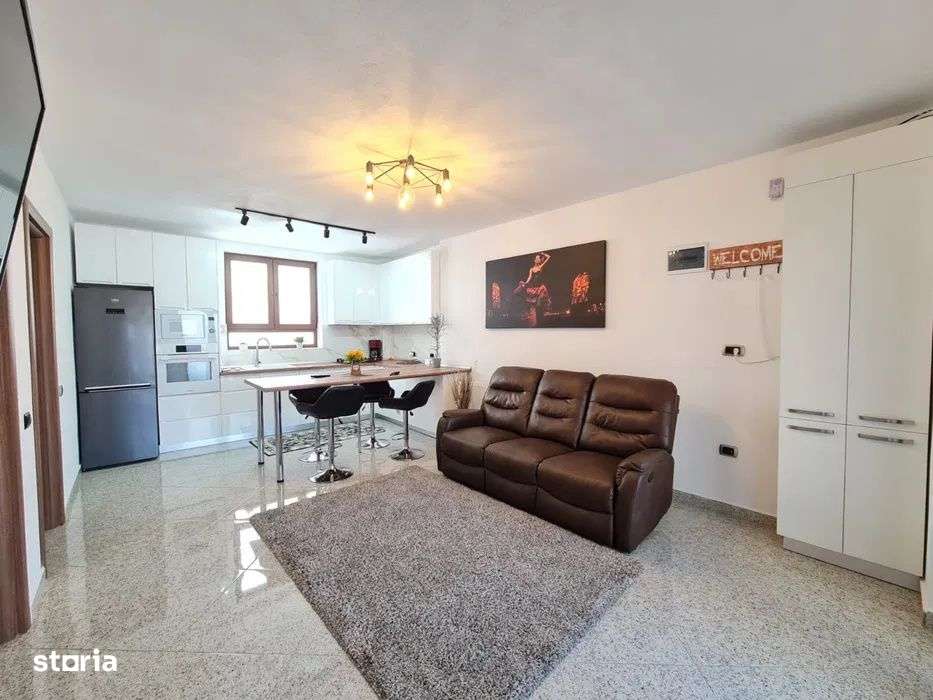 Casa cu doua apartamente Craiter - Imagine principală: 4/8