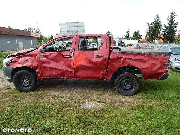 Toyota Hilux - 2