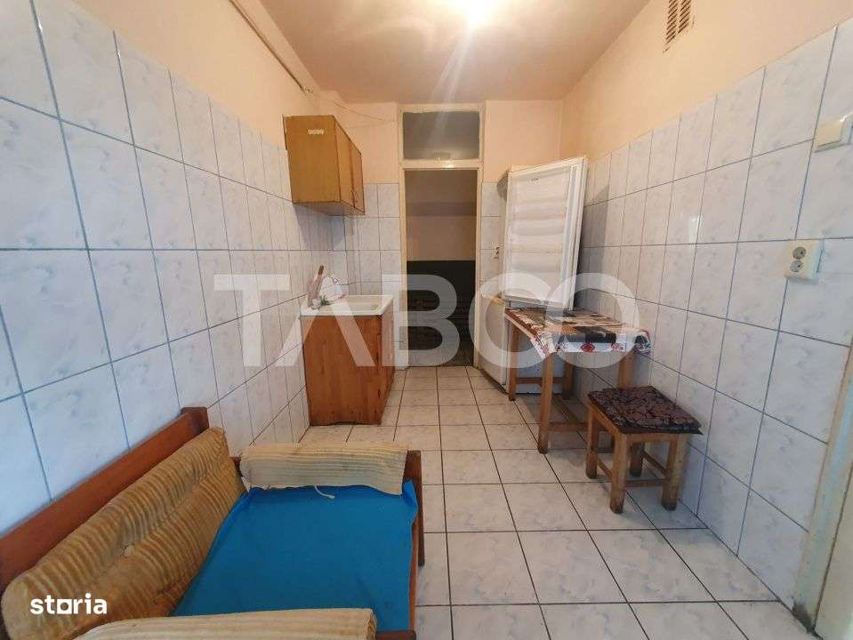 Apartament 3 camere 85 mp utili de vanzare in zona Plopului Fagaras - Imagine principală: 3/6