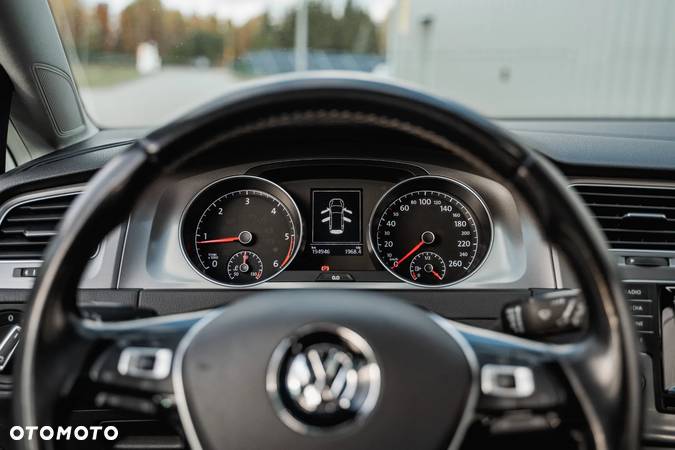 Volkswagen Golf Variant 2.0 TDI BlueMotion Technology Lounge - 17