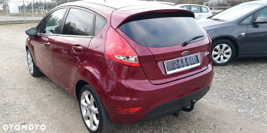 Ford Fiesta 1.25 Champions Edition - 9