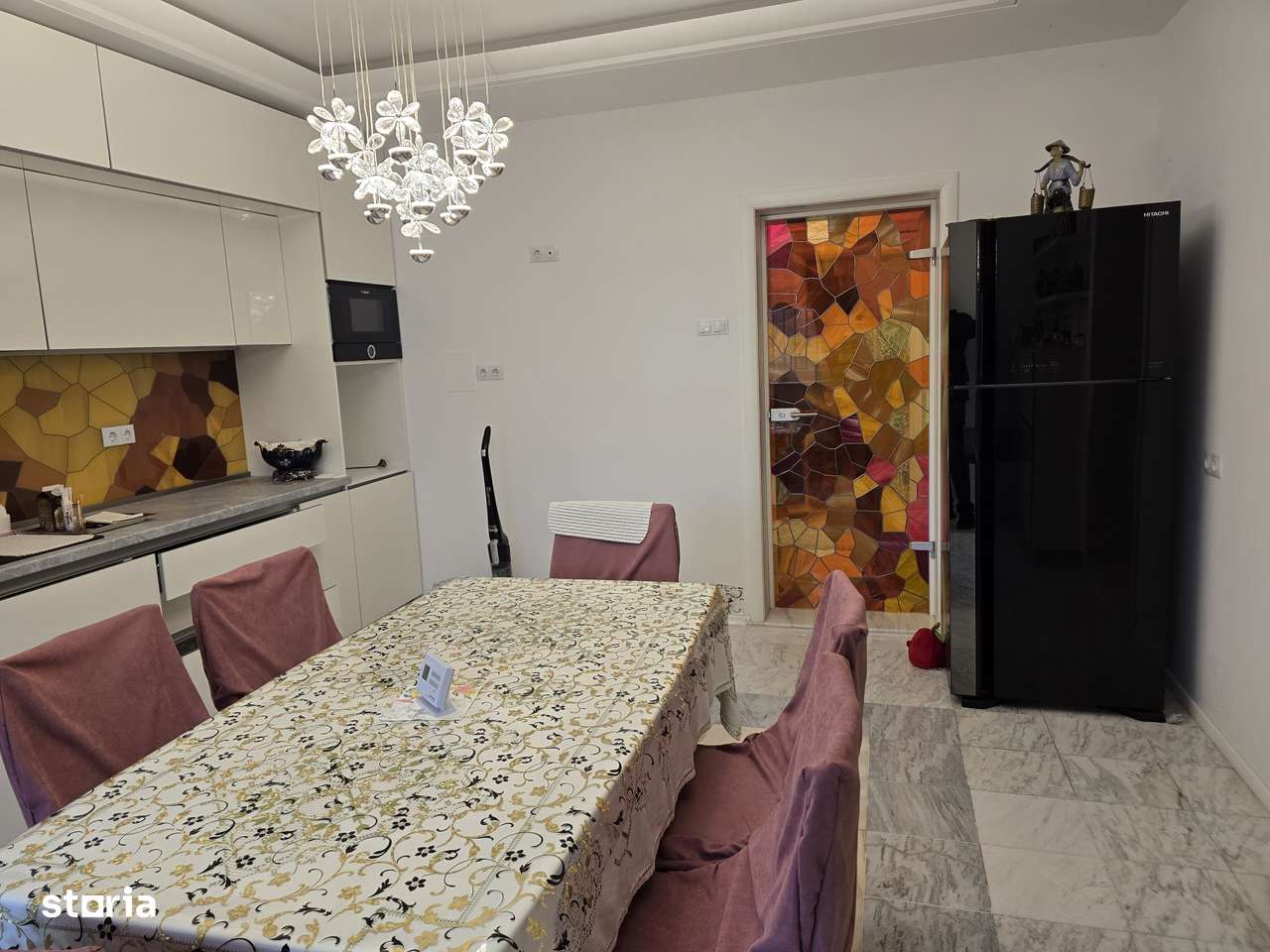 Ocazie!!! Vanzare Vila in Pitesti - P+1E+M - 500 MP | Teren 1400 MP-1