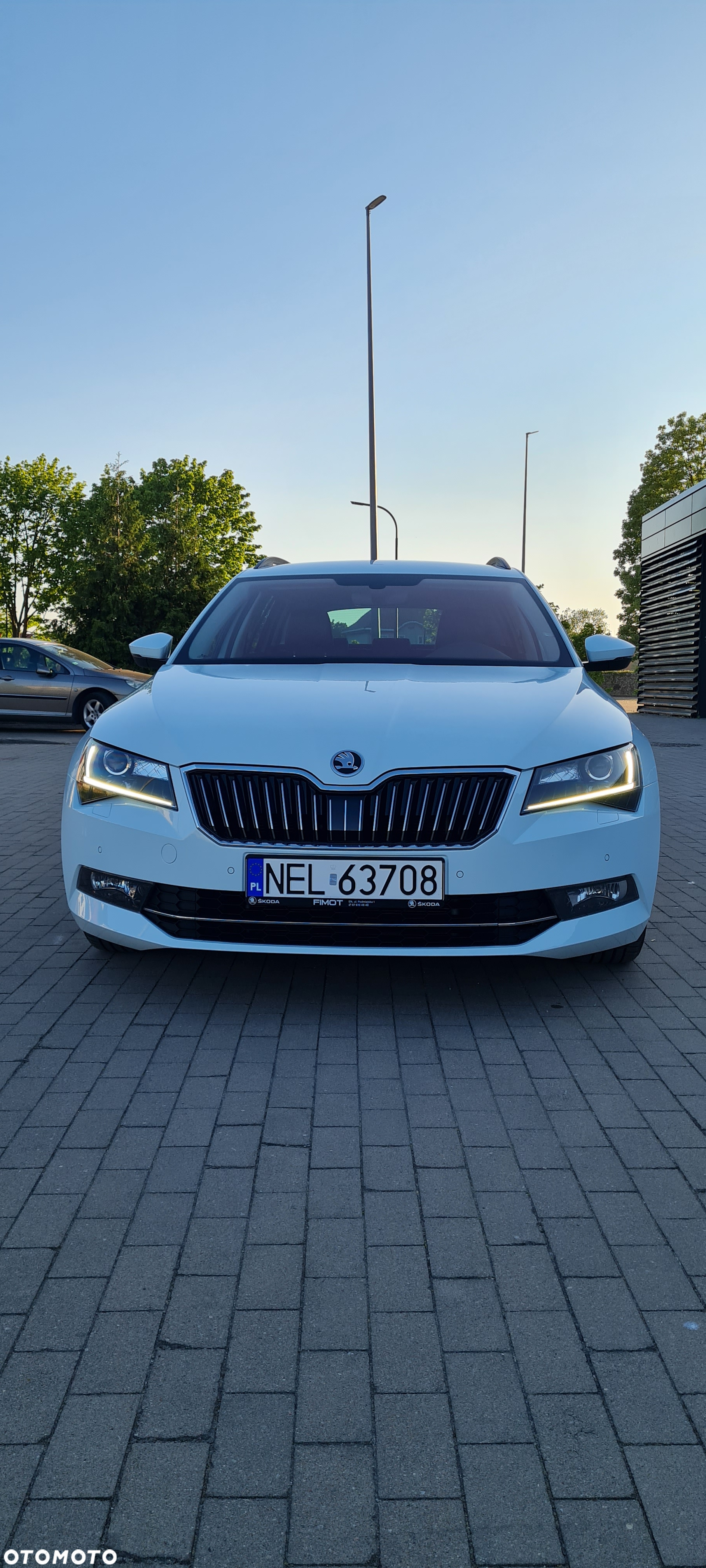 Skoda Superb Combi 1.8 TSI Ambition - 31