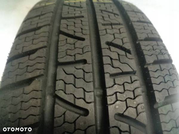 1X NOWA PIRELLI CARRIER WINTER 215/65R16 C - 4