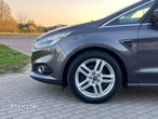 Ford S-Max - 17