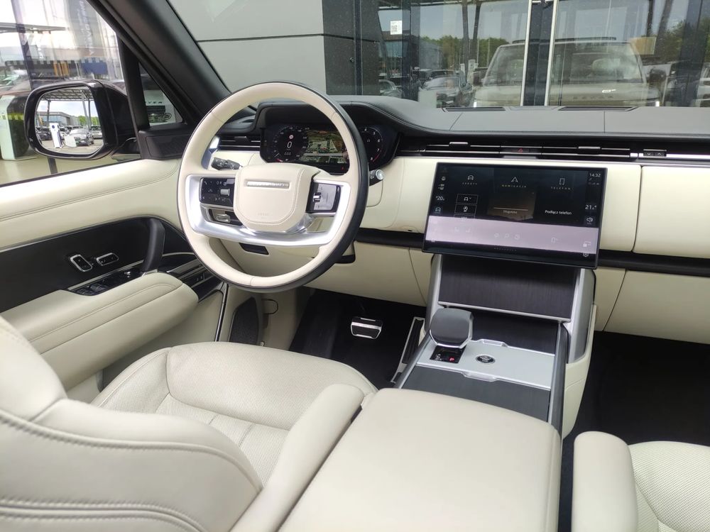 Land-Rover Range-Rover 4.4 V8 P535 Autobiography 530 KM — zdjęcie 2