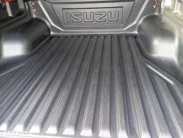 Isuzu D-Max 1.9 DC LSE - 19