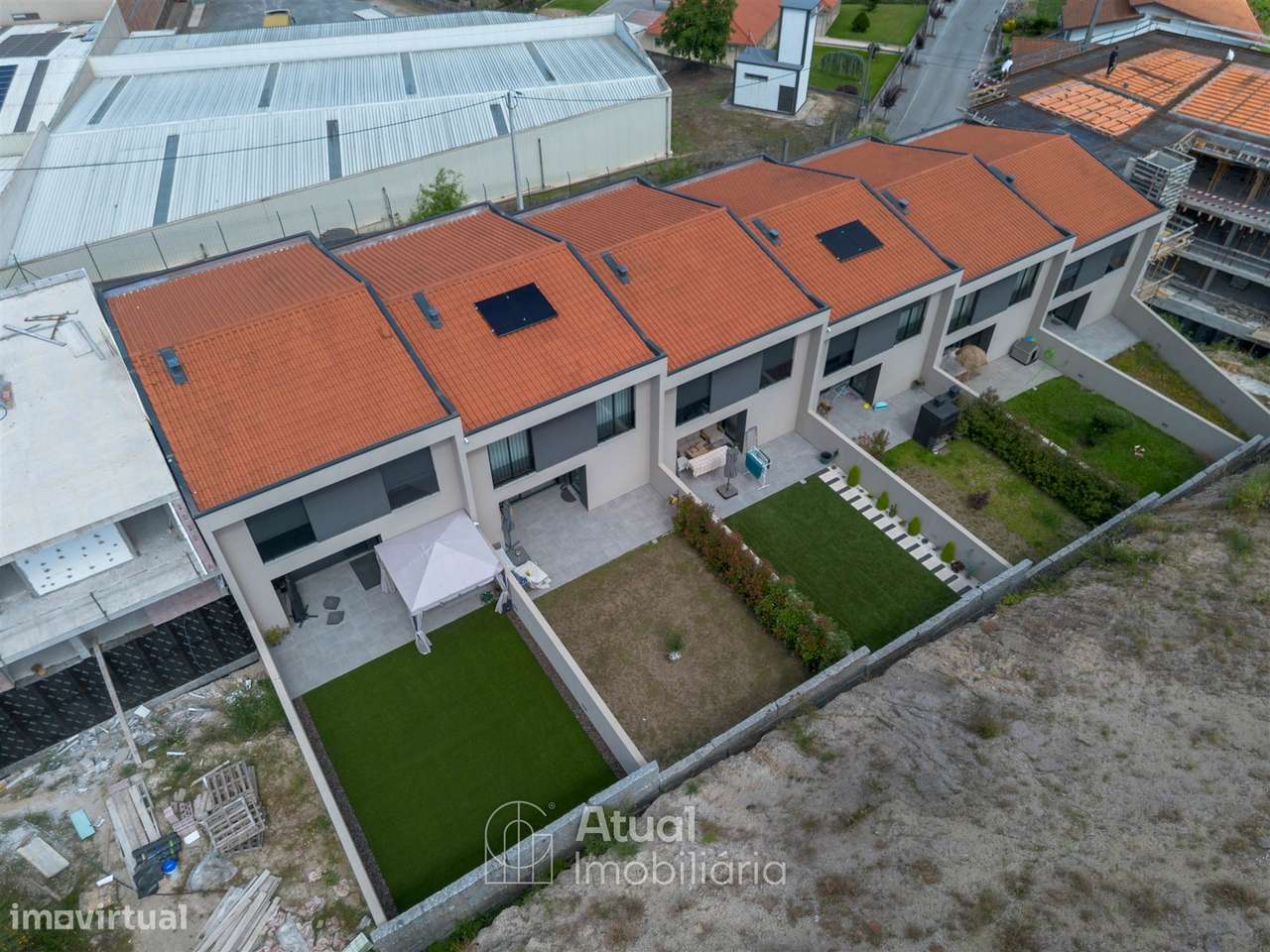 Moradia em Banda T3 Venda em Guardizela,Guimarães-36