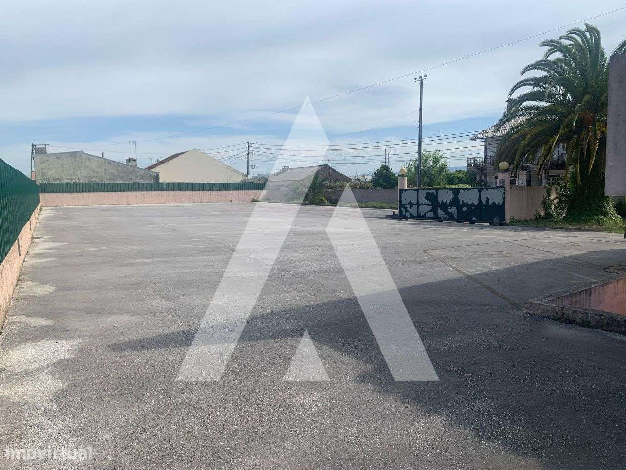 Casa de Espetáculos com espaço de discoteca e restauração - Grande imagem: 2/29