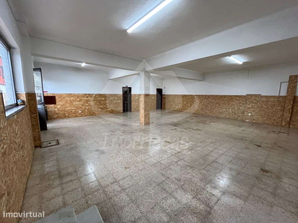 Loja para arrendamento no Bairro do Estacal Novo, Santa Iria de Azóia - Grande imagem: 4/11