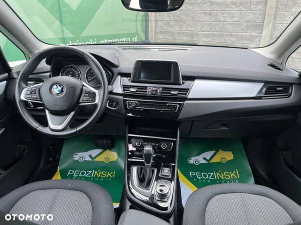 BMW Seria 2 218i - 10