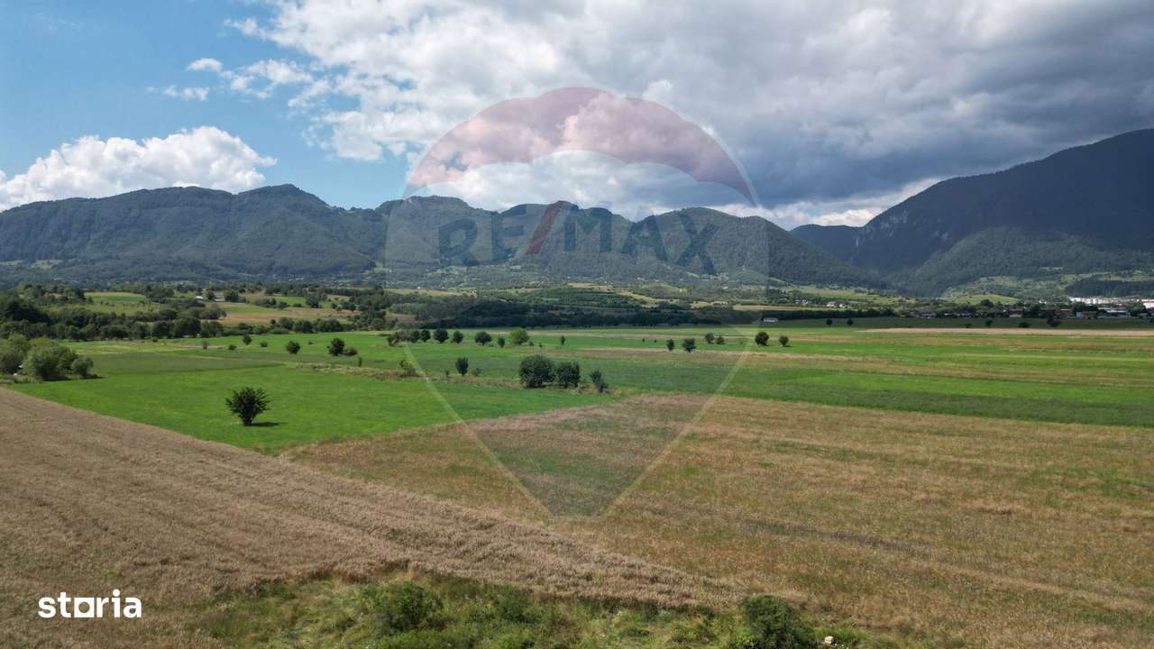 Teren intravilan de vânzare 1180 mp – Zărnești-12