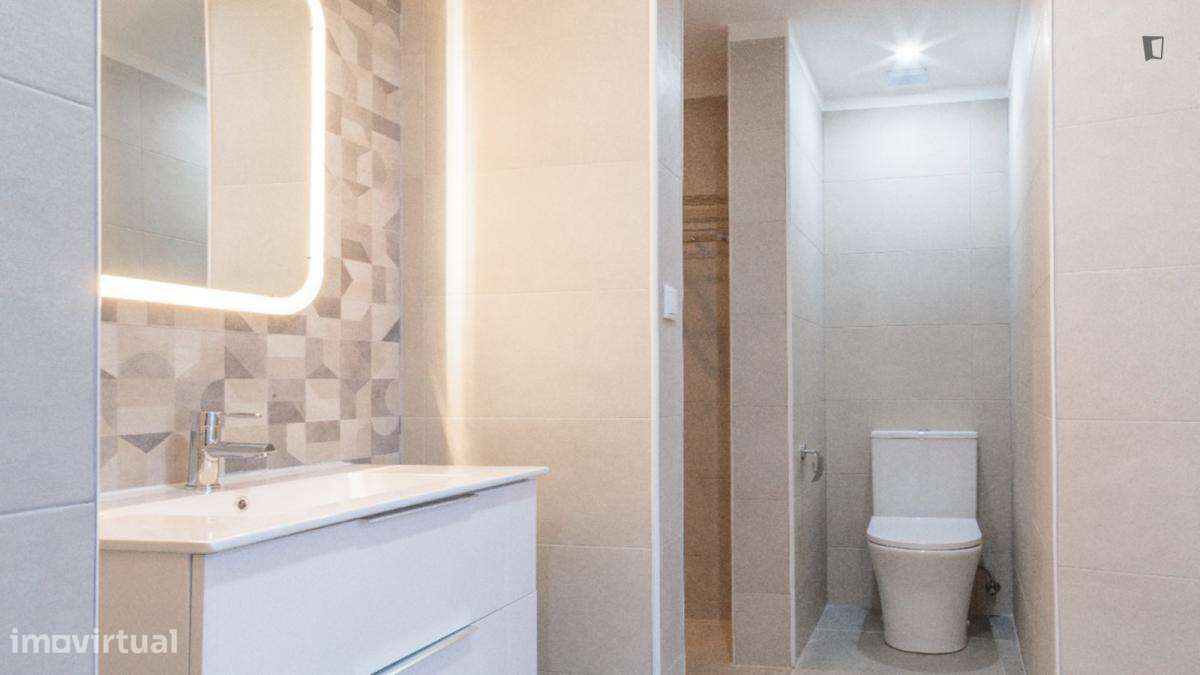 Quarto - localizado em Cais do Sodré Lisbon - Grande imagem: 5/9