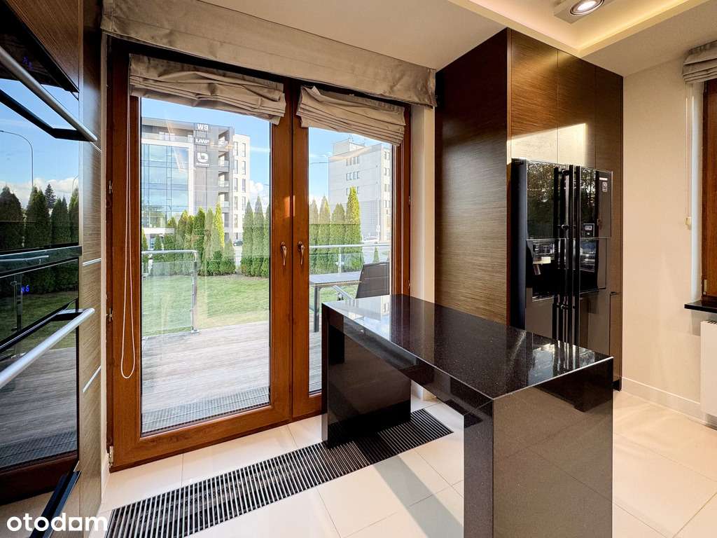 Nowoczesny dom na wynajem blisko centrum miasta - Pełny obrazek: 4/17