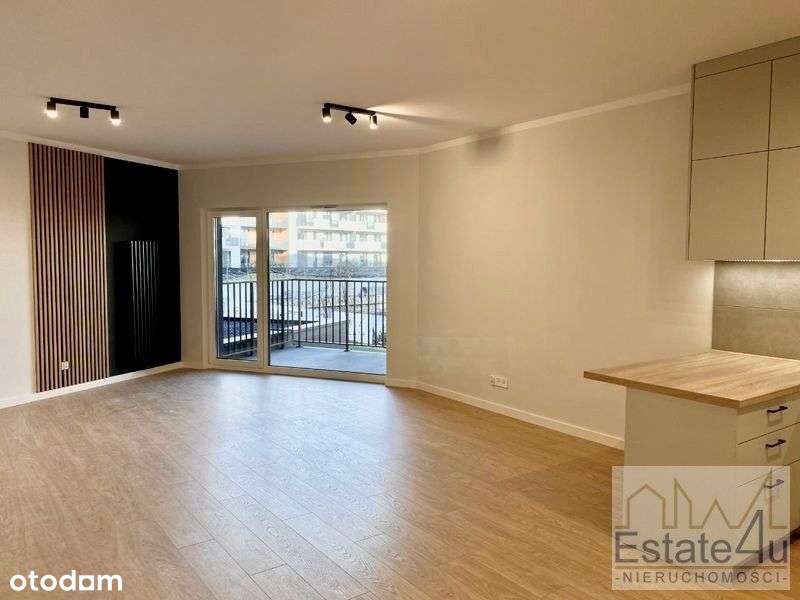 3/4 pok, 2 garaże, 2 tarasy, do wejścia. Ceglana-4