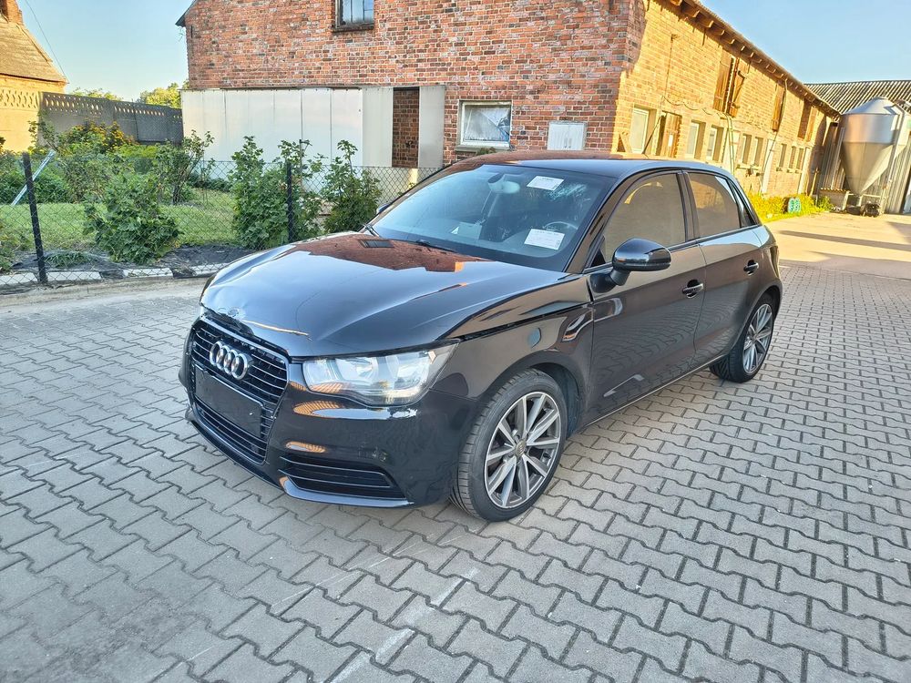 Audi A1 8X (2010-2018) 2013