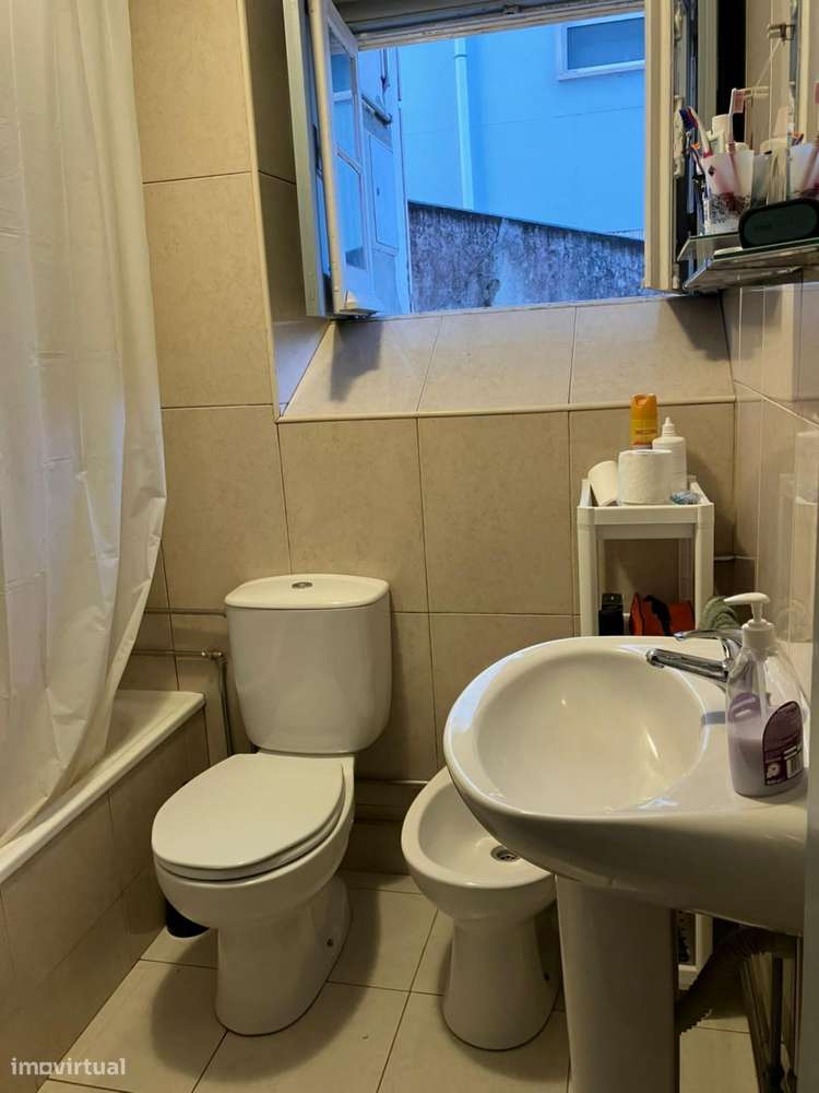 Quarto - localizado em  Coimbra - Grande imagem: 4/8