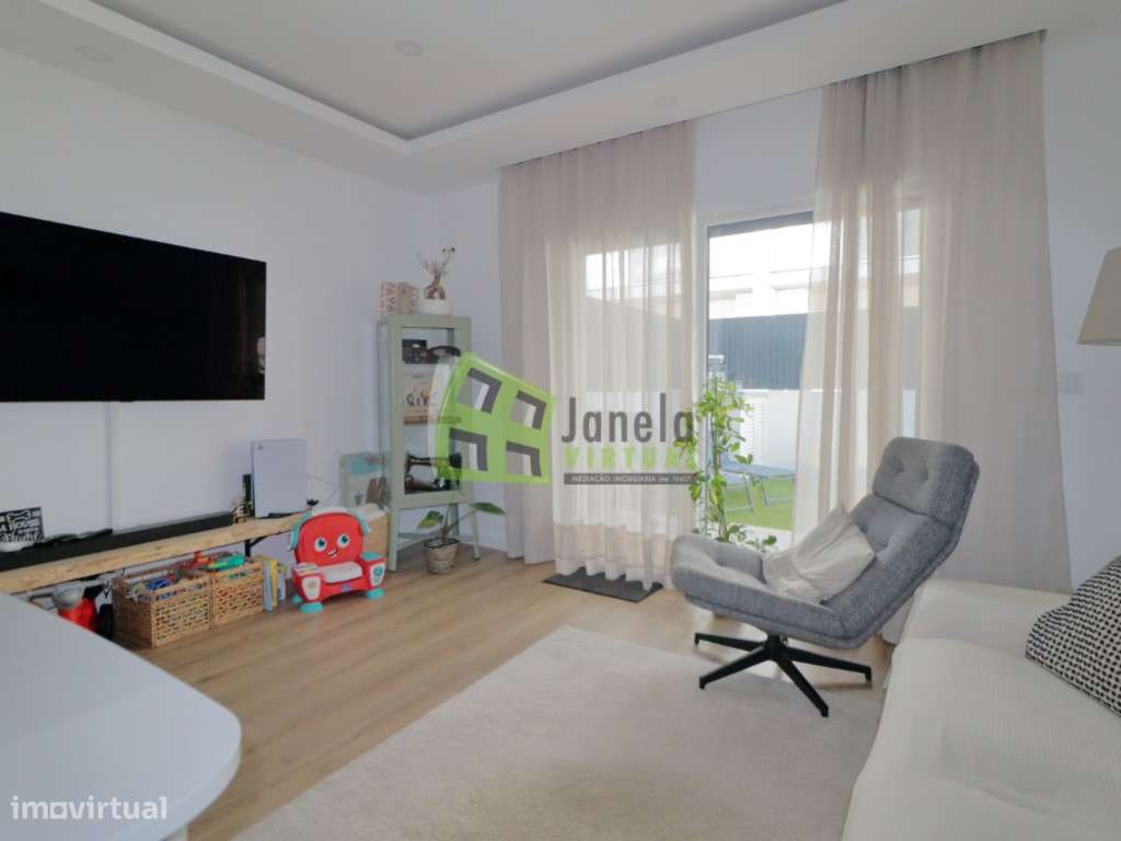 Moradia Geminada T3, com Piscina. - Grande imagem: 5/30