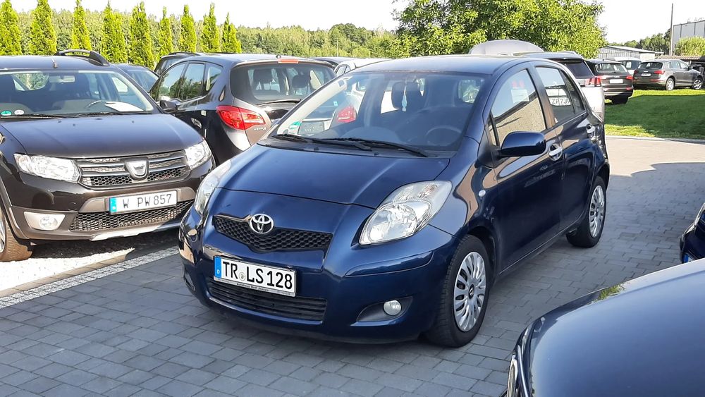 Toyota Yaris II (2005-2011) 1.33 VVT-i Cool 2010