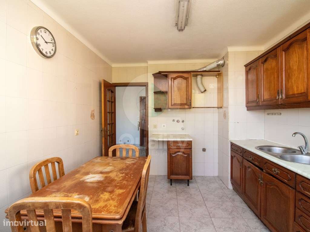 Excelente Apartamento T2 na Cidade Sol-7