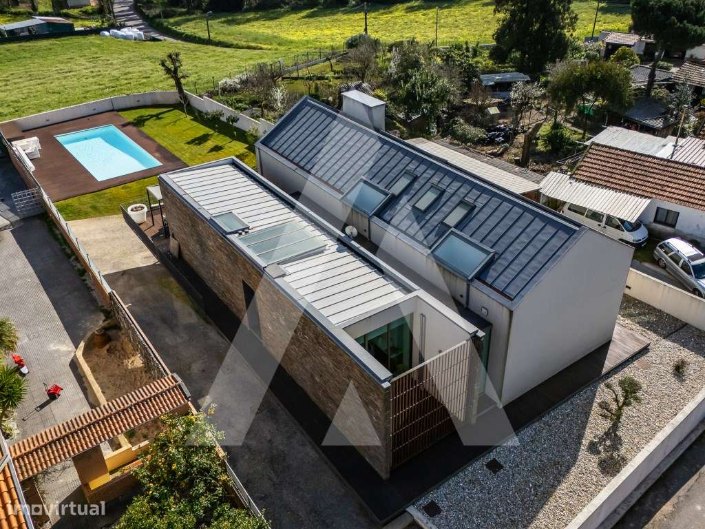 Moradia T3 com Piscina no Centro de Avanca - Aveiro - Arquitetura C... - Grande imagem: 2/60