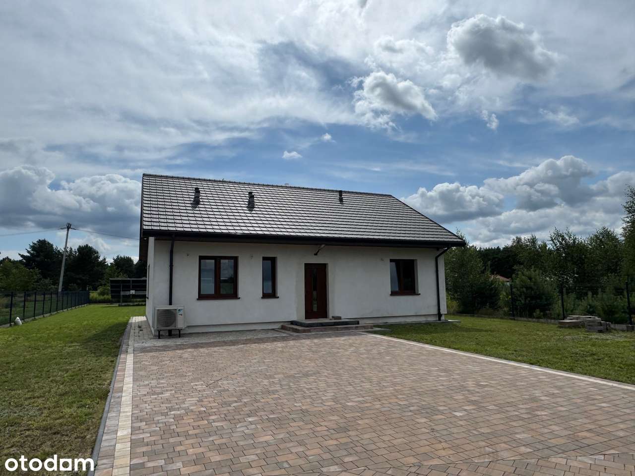 Dom parterowy nad jeziorem Białym - nowy-10