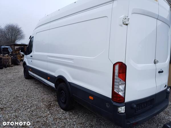 Ford Transit - 13