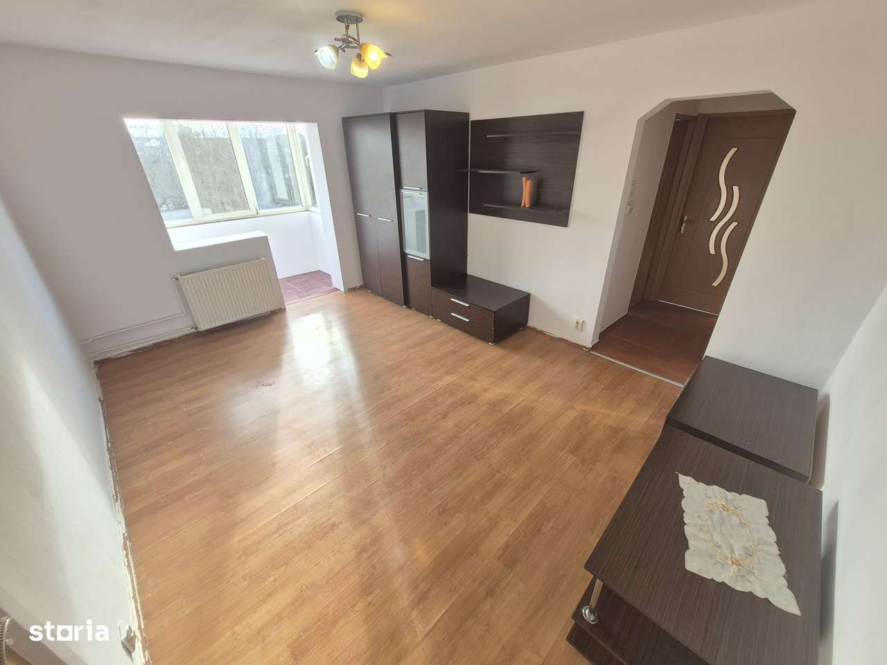 2 Cam-Lipovei-3 Min Iulius Town-55MP-Balcon-Mobilat-Utilat-82.000 Euro-0