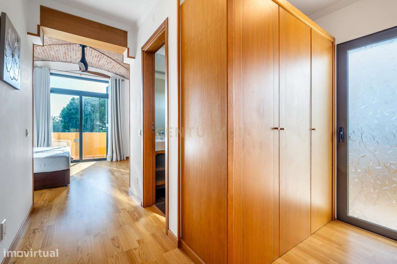 Moradia Unifamiliar de Prestígio | Guia – Albufeira | T4 | Piscina | J-17