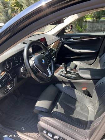 BMW Seria 5 530e iPerformance Aut. Luxury Line - 11