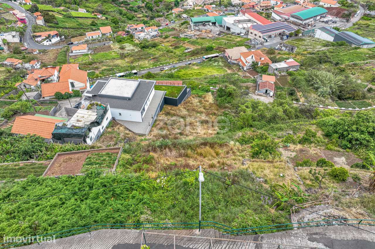 Terreno Campanário com Projeto aprovado para Moradia T3 – Vista Mar-17