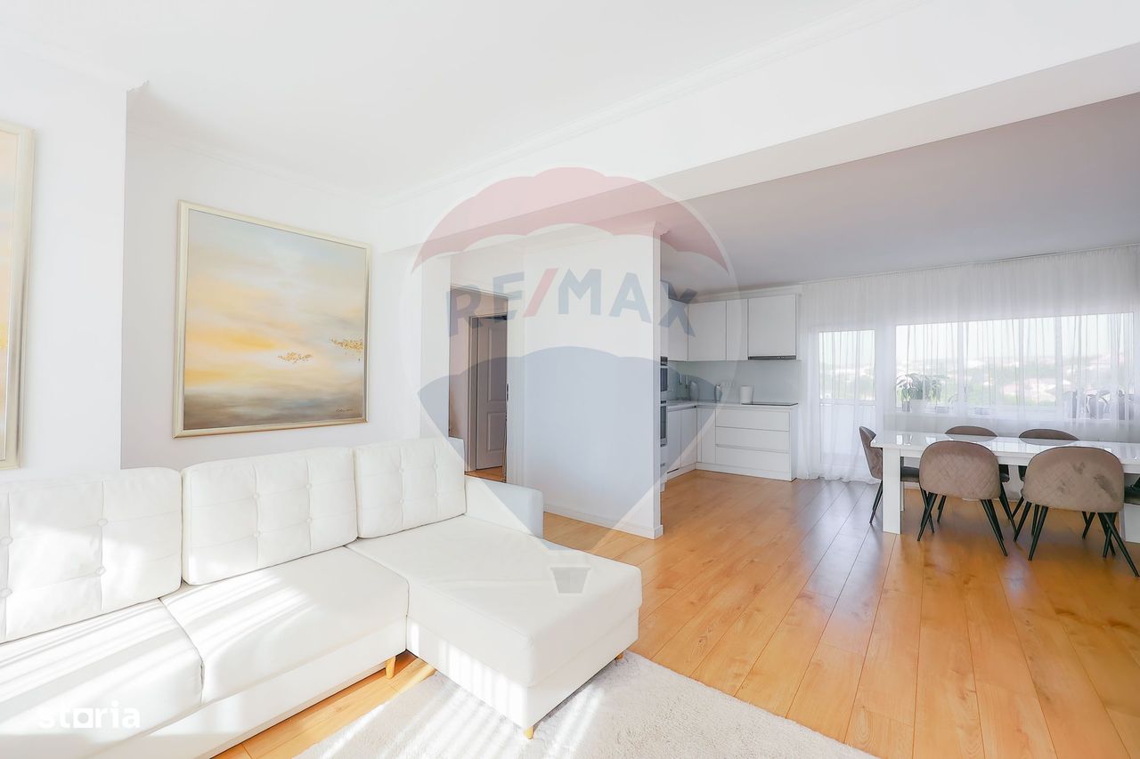 Apartament ultrafinisat de vânzare, 5 camere, view, zona ultracentrală