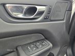 Volvo XC 60 2.0 B4 R-Design Geartronic - 26