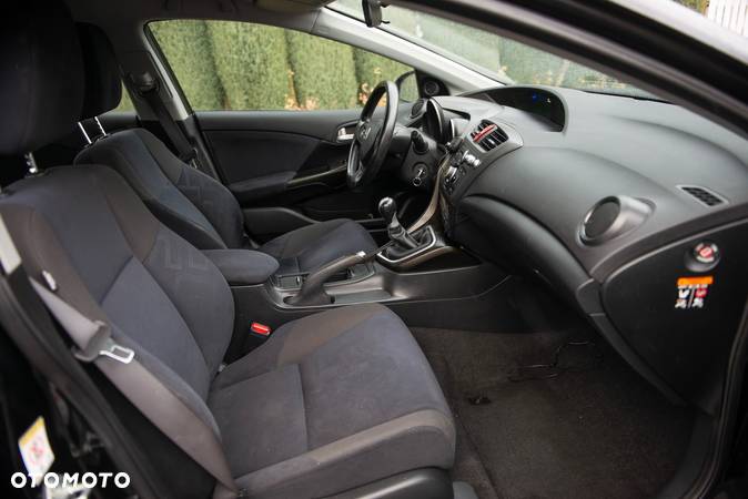 Honda Civic 1.8 Comfort - 24