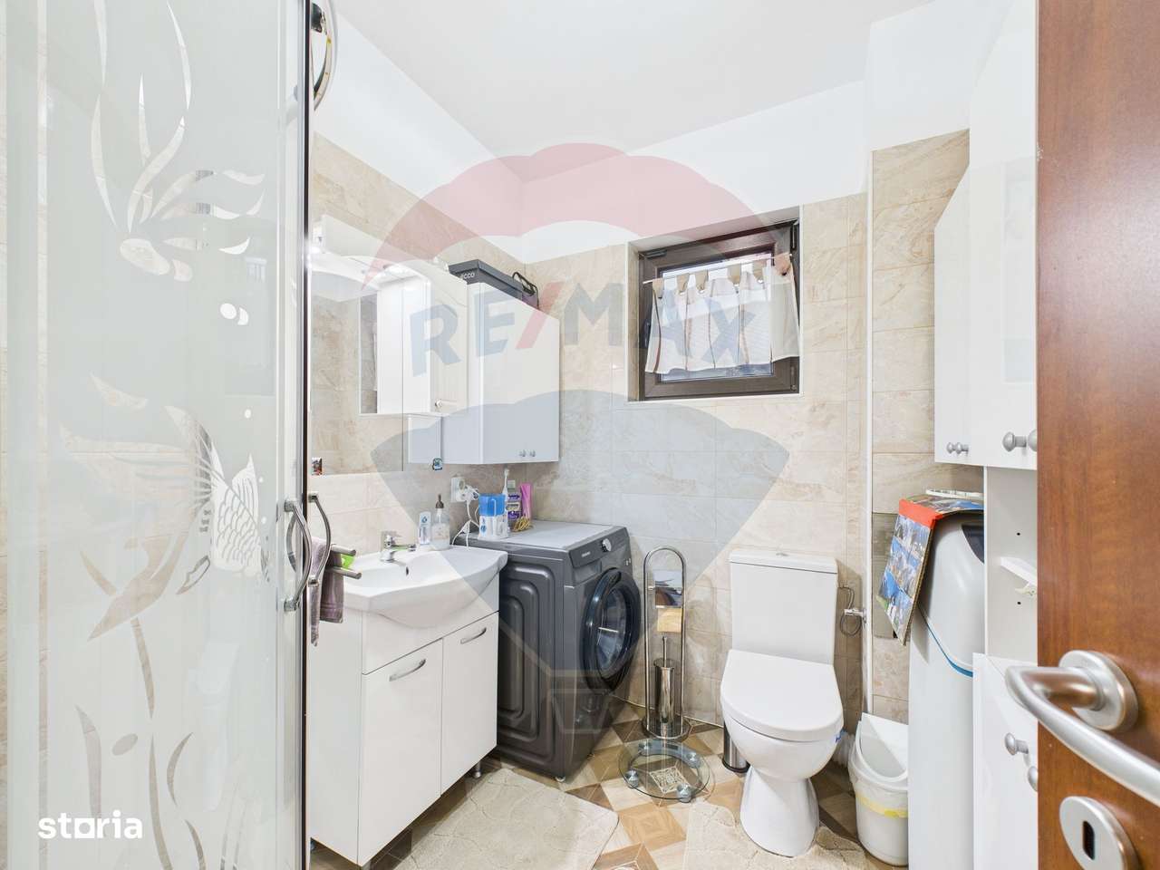 Casă / Vilă cu 5 camere de vânzare în zona Central-13