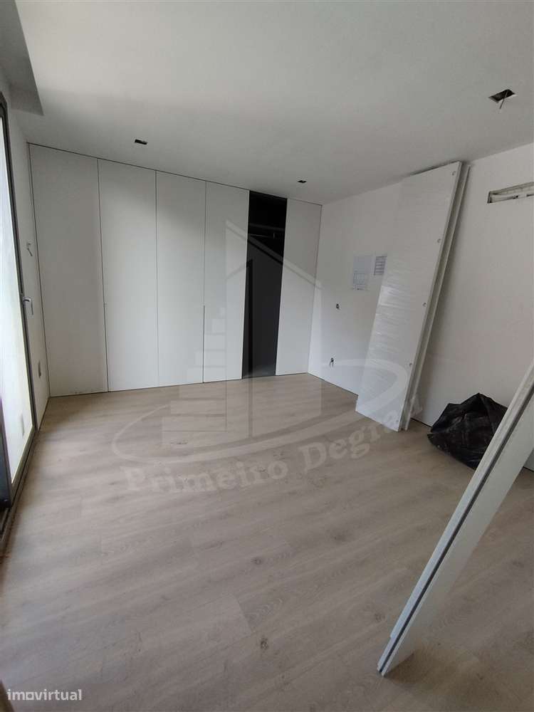 Gaveto em fase avançada de construção-12