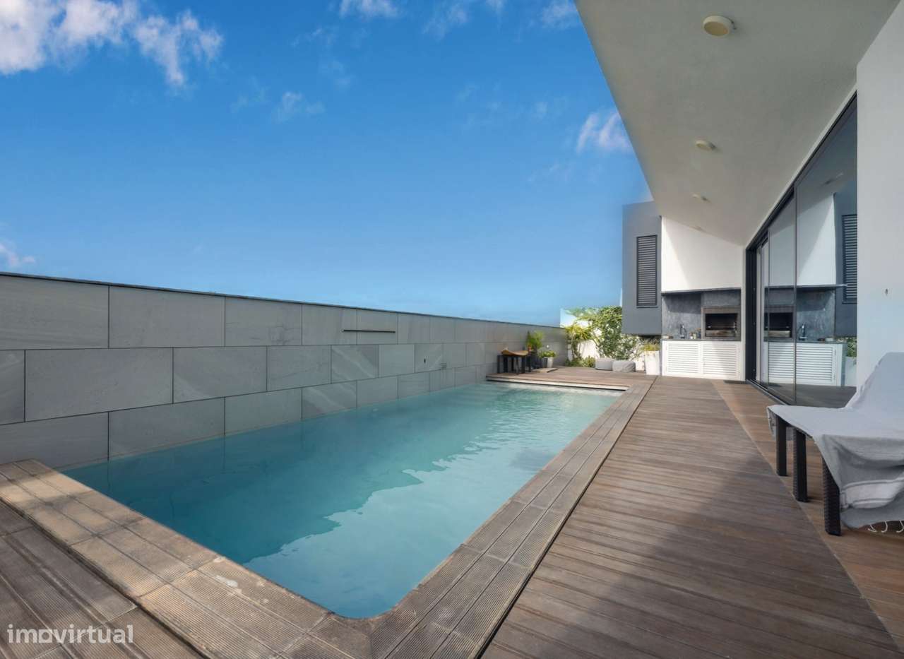 Moradia unifamiliar na Urbanização dos Jardins de Santiago, Setúbal-1