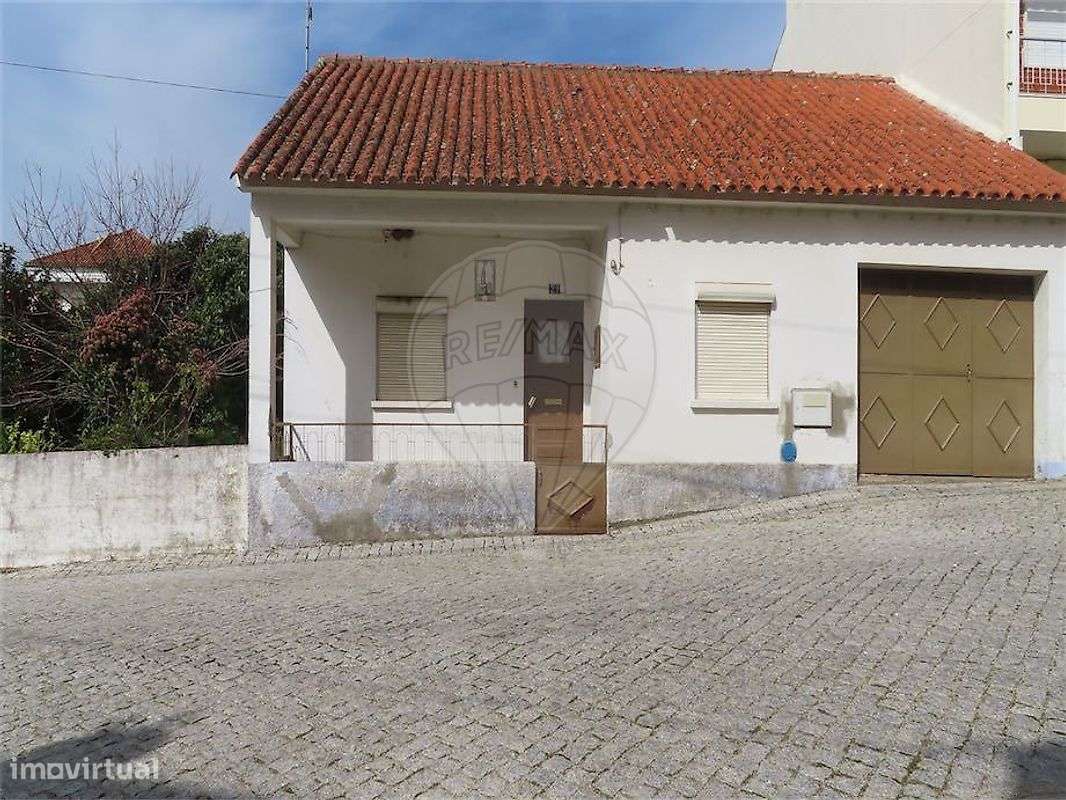 Moradia T2 para venda-42