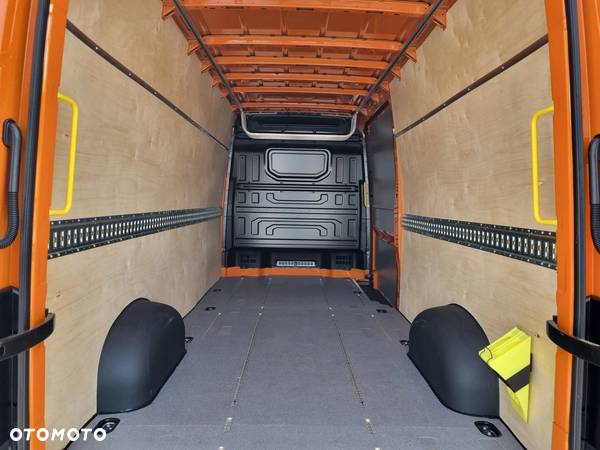 Volkswagen Crafter - 7