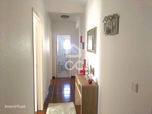 Excelente Apartamento ao nível do segundo andar, sem elevador, localiz