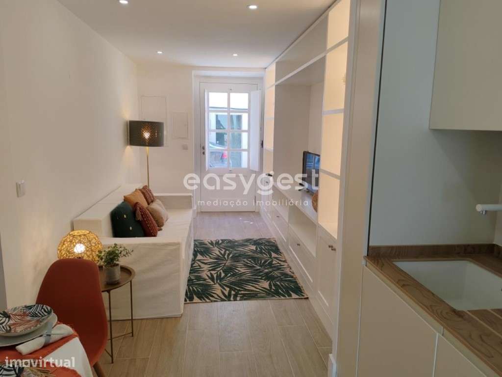 Apartamento T2 duplex totalmente remodelado na Tv. da Paz - Lapa - Grande imagem: 5/27