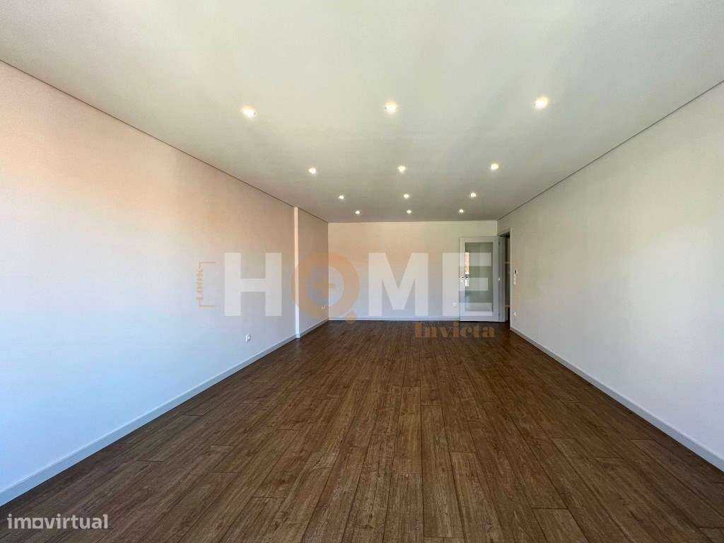 EXCELENTE Apartamento T3 NOVO | em plena Av. da Boavista-6