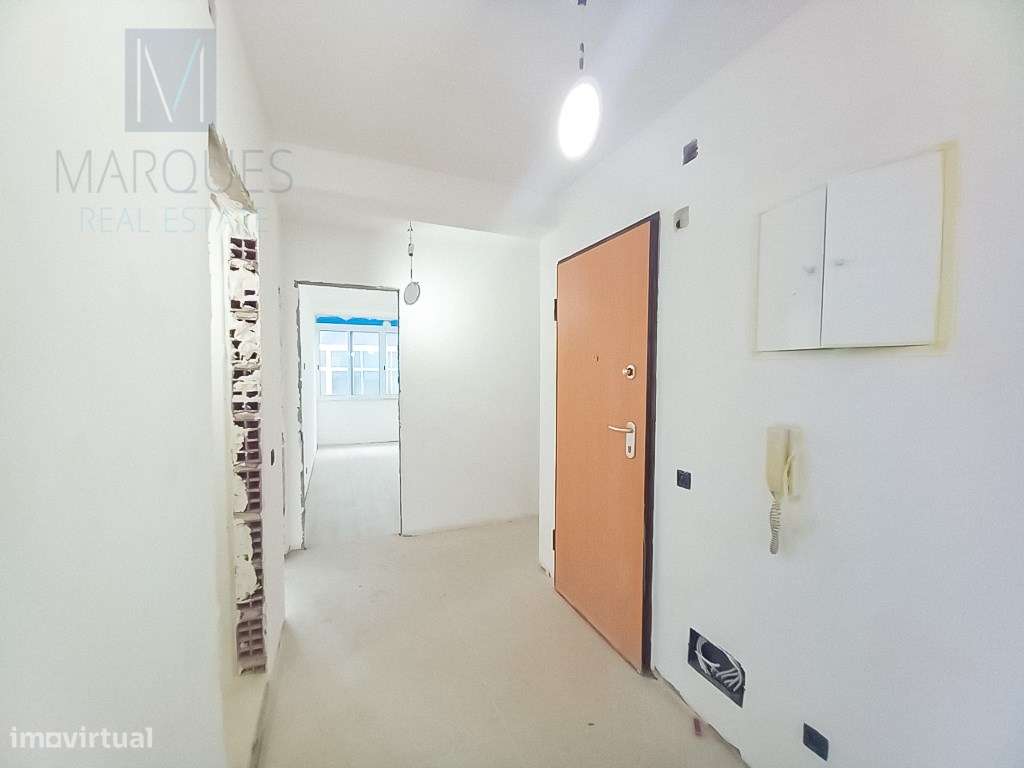 Apartamento T4 no Laranjeiro-6