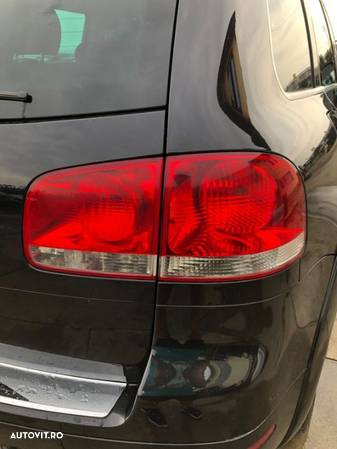 Dezmembram Volkswagen Touareg  2006 3.0 diesel - 13